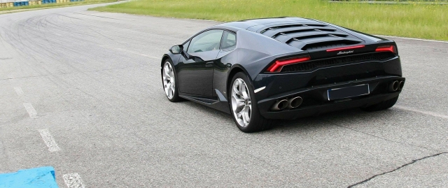  venga y prueba el Lamborghini