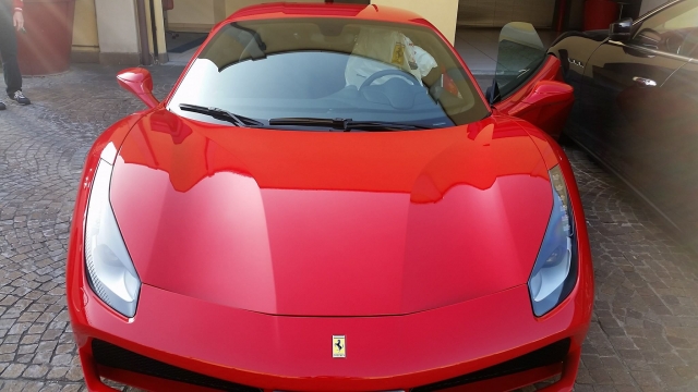 Ferrari rojo 