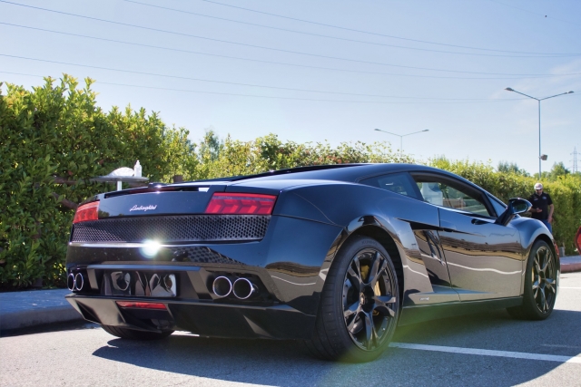  Lamborghini Gallardo 3