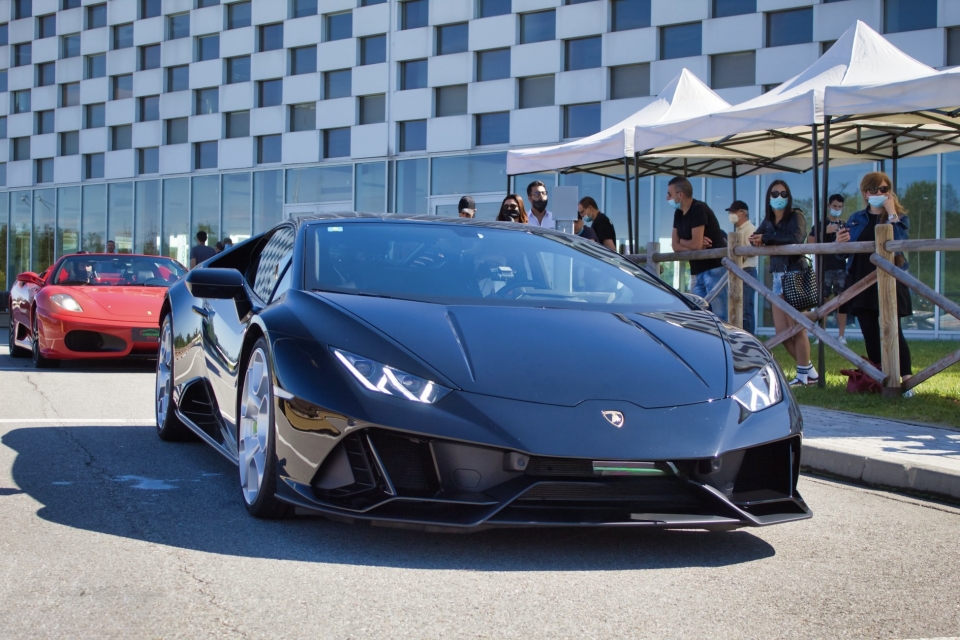  Lamborghini Gallardo 1 