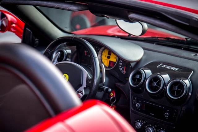  Interior de Ferrari