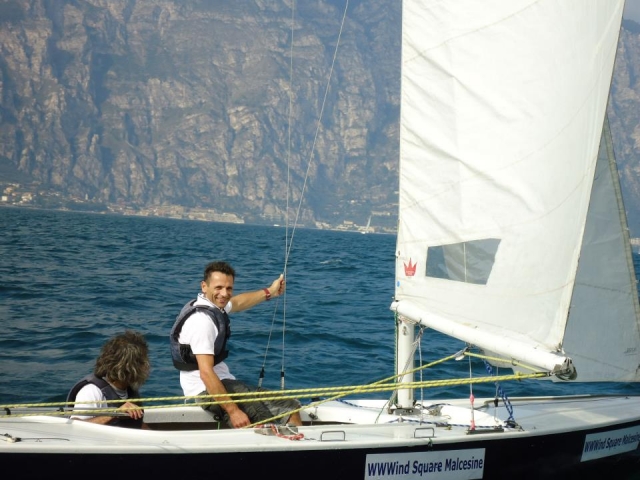 Diviértele en un barco