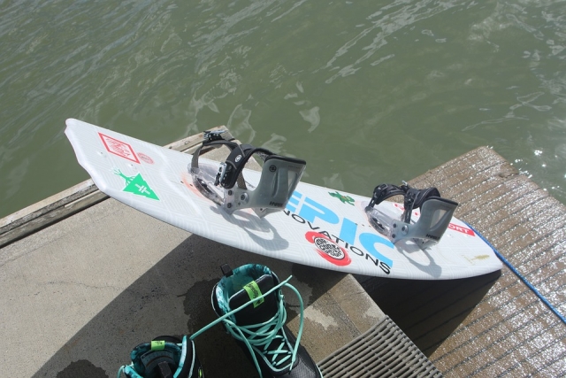  Equipo de wakeboard 