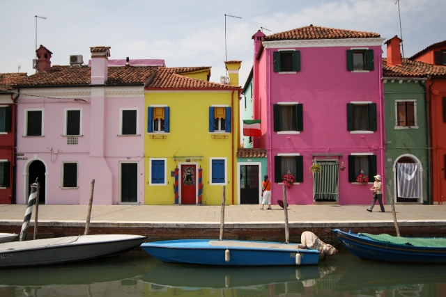  Burano con sus casas características 