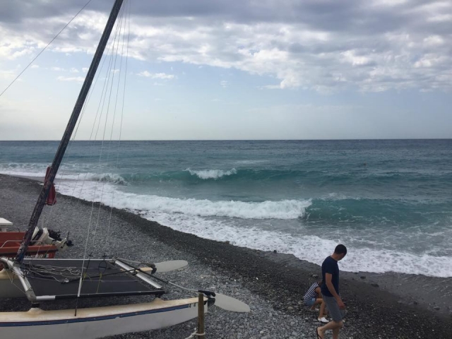 Nuestro catamarán le espera 