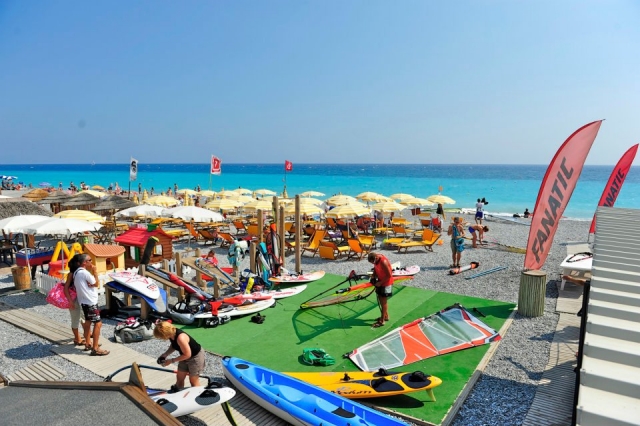  El centro en la playa.