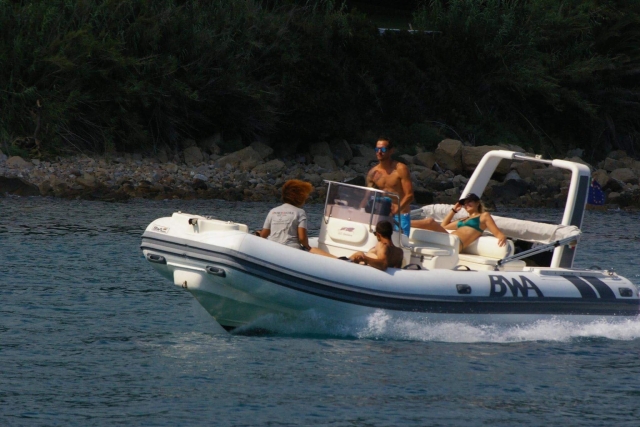  Surcando las olas 