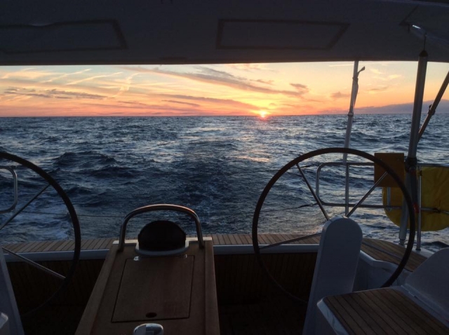 Puesta de sol desde el mar