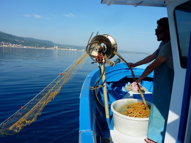  Excursión en barco y pesca 