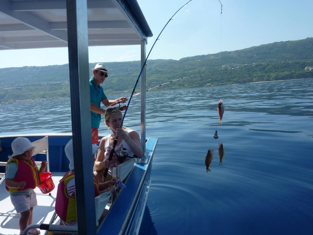  Pesca en familia