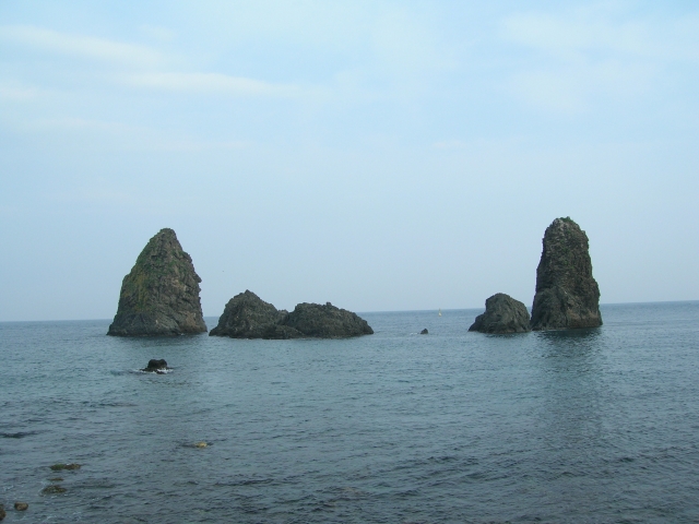 Farallones de Acitrezza 