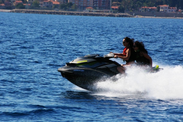  Adrenalina en jet ski 
