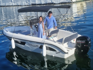 Renta barco Arkos557 Bordighera 4/9h sin licencia
