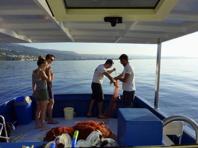  Pesca en barco