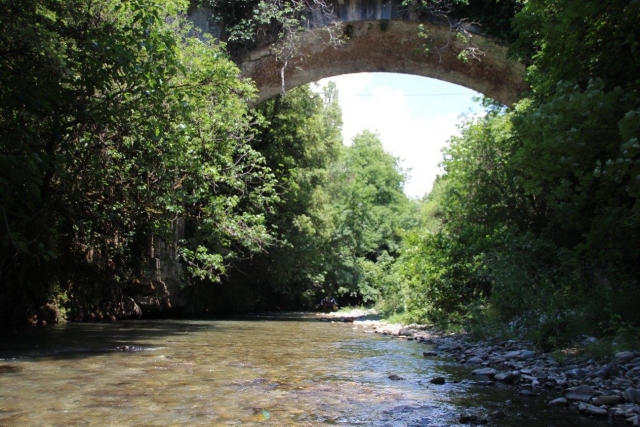  Parle de la ruta de camicrema por el río 