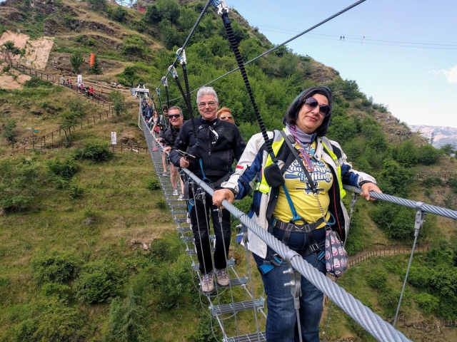 En el puenle tibetano 