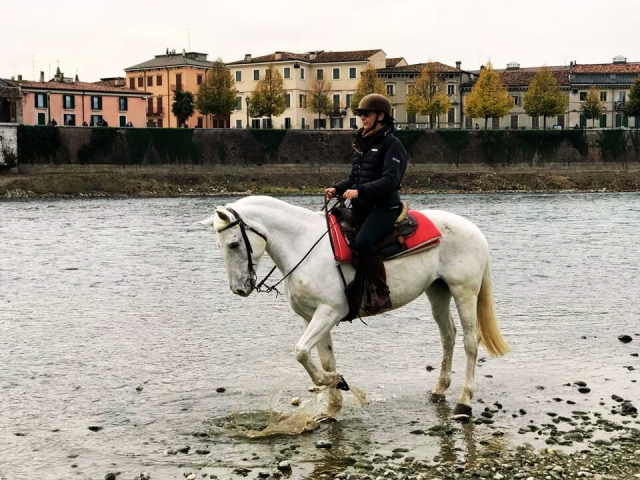 A lo largo del río 