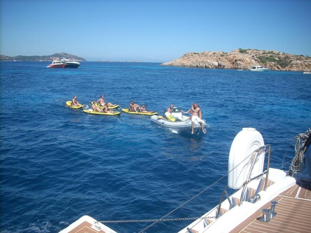 todo en la canoa 