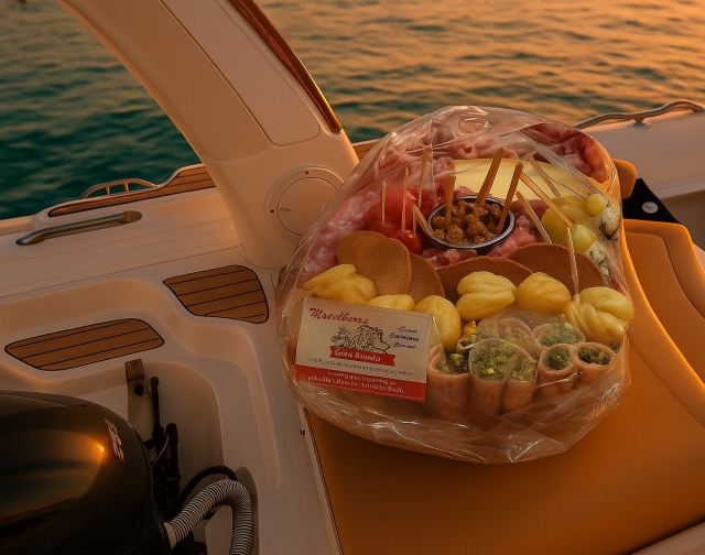 hola mamá, ¡mire lo bien que me lo estoy pasando!