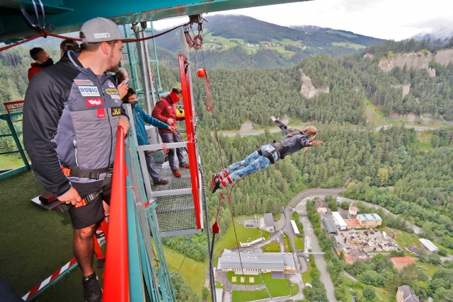  Volar con bungee 