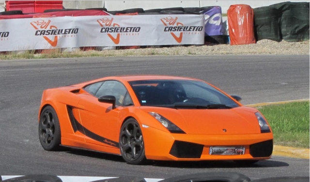  lamborghini gallardo en la pista 
