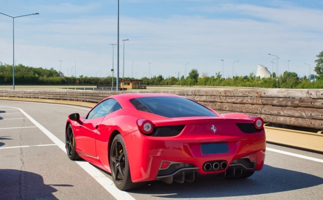 Paseo en Ferrari 