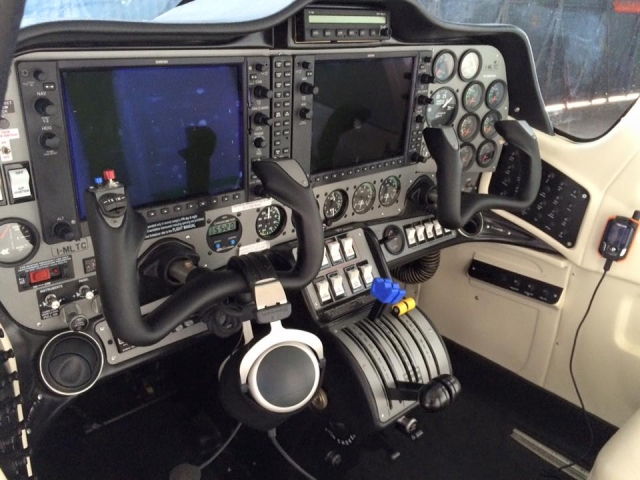 Controles de la aeronave