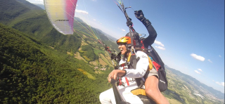 Vuelo en parapente Monte Cucco con vídeo 15-30 min