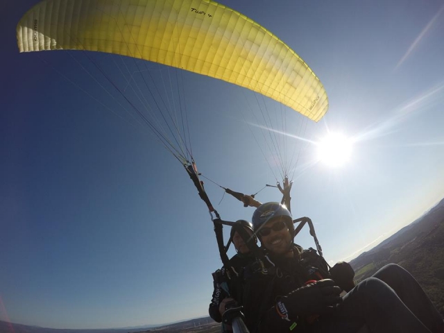 Felicidad a gran altura.jpg