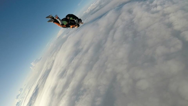  Por encima de las nubes