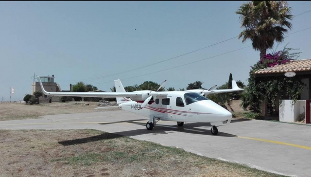  nuestro avión 