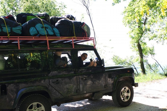  uno de nuestros jeeps 