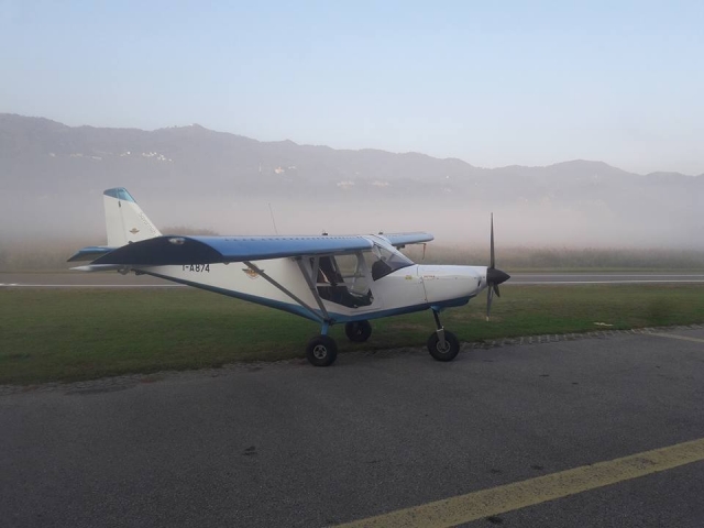  uno de nuestros increíbles aviones 