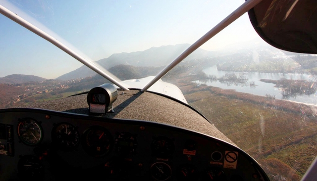 Con nuestro curso podrás obtener su licencia de vuelo