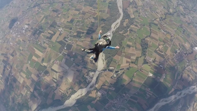  El mundo debajo de usted 