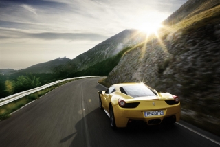 Siele vueltas en un Ferrari 458 + fotos, Latina