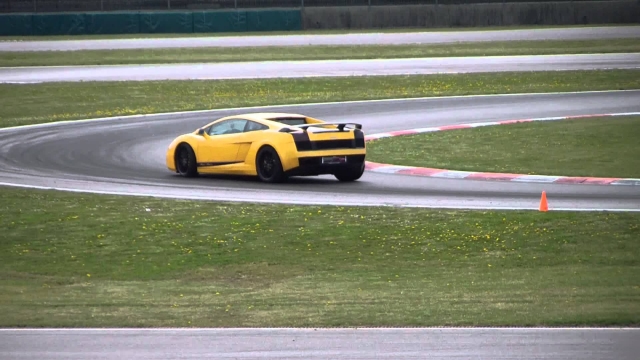 Lamborghini en la pista!