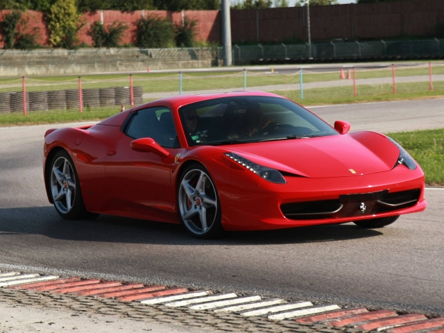 Una curva del 458 Italia