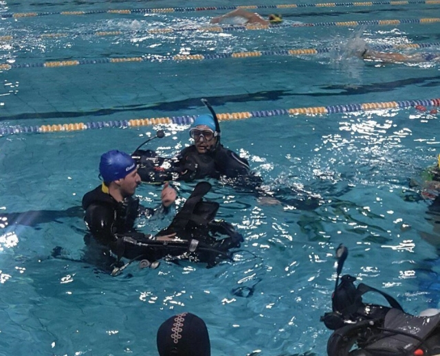Sesiones de repaso en alberca Open Water Diver