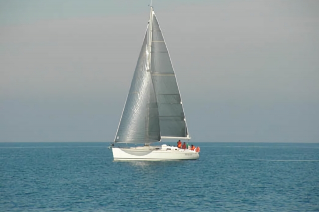 El barco en el mar 