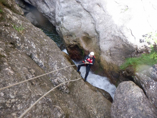  Escalando los cayones del Río Nero 