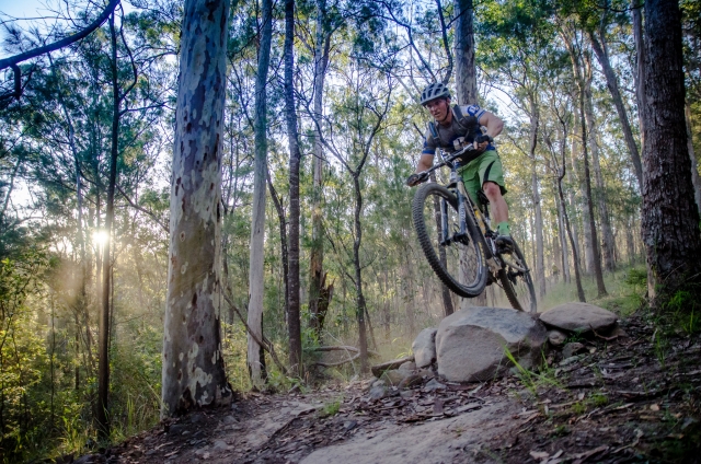  Ciclismo de cerro en la naturaleza