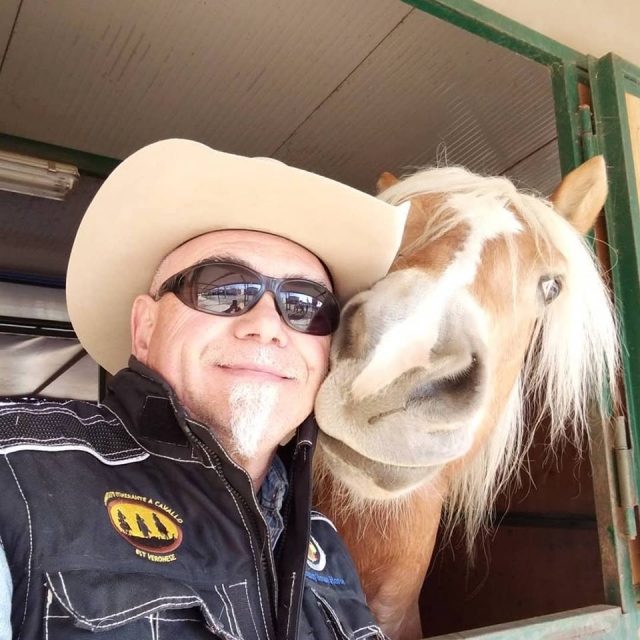  Uno de nuestros caballos