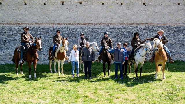 Parada en una masía