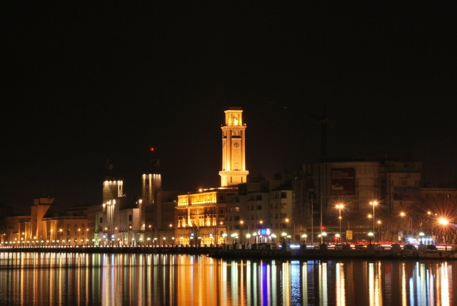  Bari de noche 