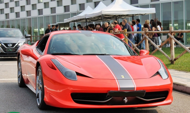  En la pista con Ferrari 