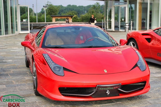 nuestro Ferrari 