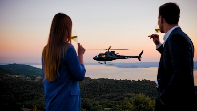  Heli y vino