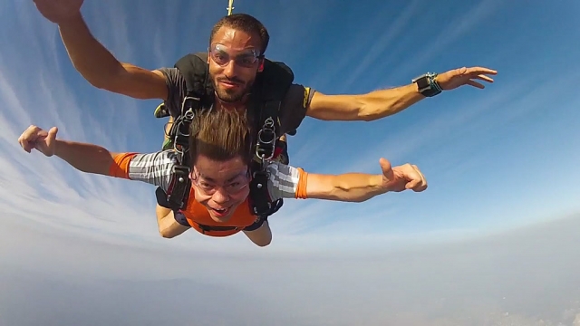 Salta con nuestro instructor experto 