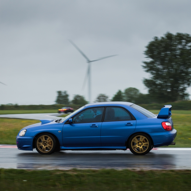 p-63628-subaru-lors-du-rassemblement-secma-f16-circuit-de-clastres-le-10-mai-2014-image-picture-photo-14189909824_15747890391582.jpg